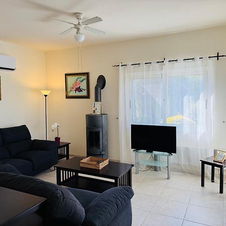 Beach Villa Gladiolus Neo Chorio Exterior foto